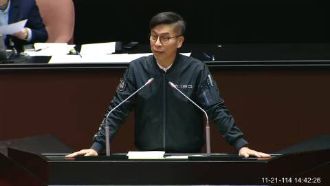 2025-11-21 09:00 第11屆 第4會期 主辦單位:院會 鍾佳濱委員質詢封面