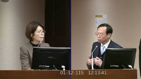 2026-01-12 09:00 第11屆 第4會期 主辦單位：社會福利及衛生環境委員會 黃秀芳委員質詢封面