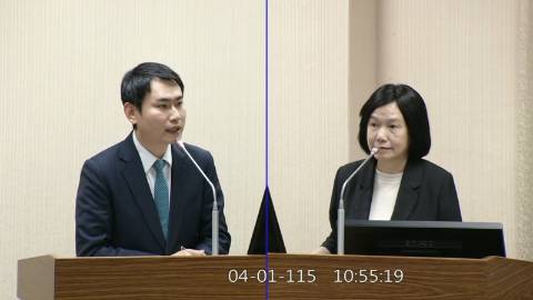 2026-04-01 09:00 第11屆 第5會期 主辦單位:外交及國防委員會 陳冠廷委員質詢封面