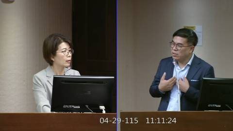 2026-04-29 09:00 第11屆 第5會期 主辦單位：社會福利及衛生環境委員會 黃秀芳委員質詢封面