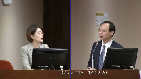 2026-07-22 09:00 第11屆 第5會期 主辦單位：社會福利及衛生環境委員會 黃秀芳委員質詢封面